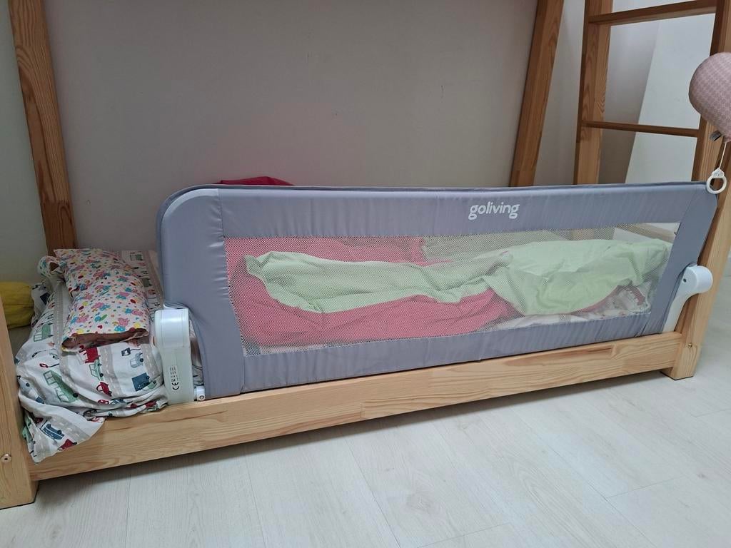 Barrière lit enfant Go Living - comme neuf, Enfants & Bébés, Chambre d'enfant | Lits, Enlèvement