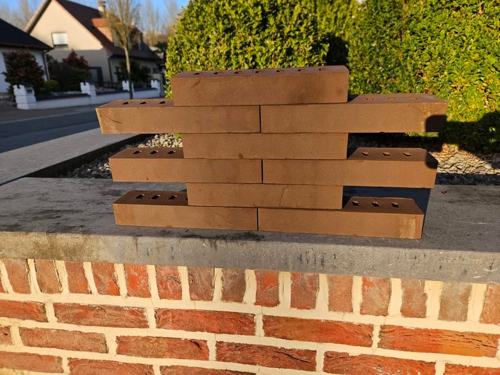 7 palletten bruine gevelstenen of bakstenen, Enlèvement