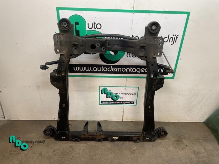 Subframe van een Opel Astra (Astra J 10-), Gebruikt, -, -, Opel
