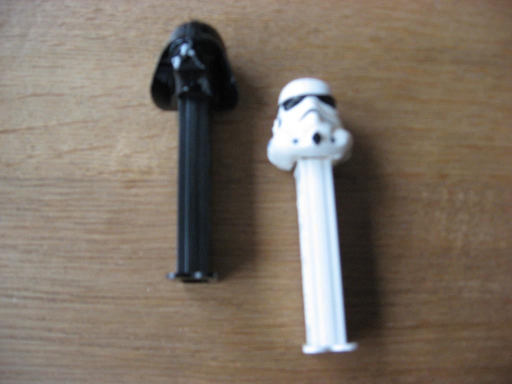 2 Star Wars PEZ Darth Vader, Ophalen, Nieuw, Gebruiksvoorwerp