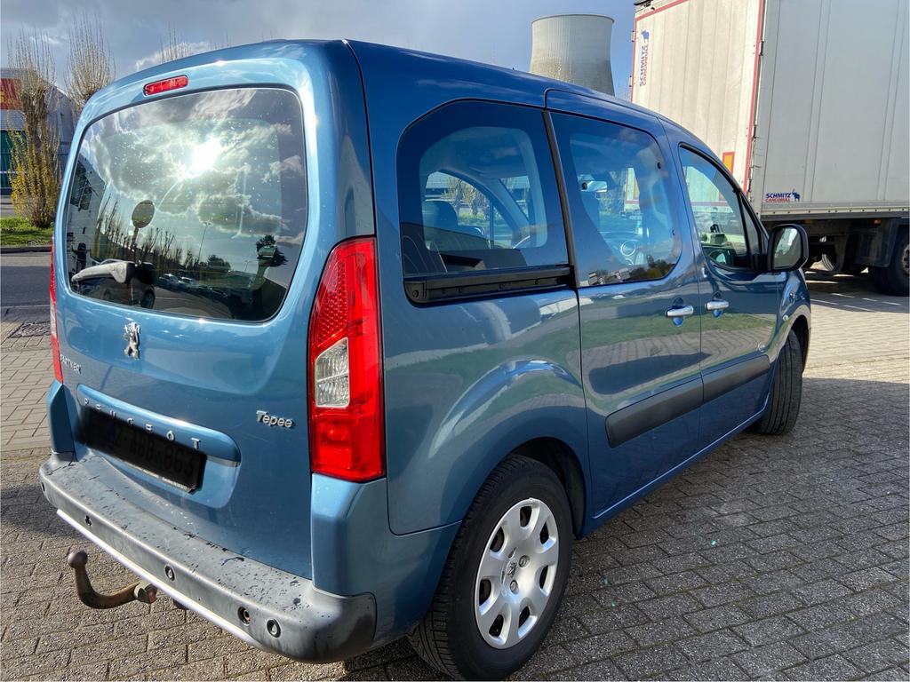 OPEL ASTRA VECTRA ET PEUGEOT PARTNER, Auto's, Particulier, Te koop