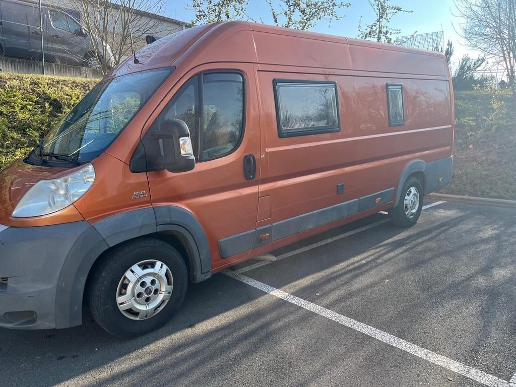 Van aménagé Fiat Ducato H2L4, Jusqu'à 4, 6 à 7 mètres, Siège standard, Fiat