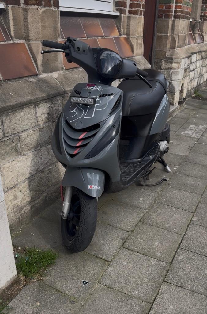 Zip a klasse, Vélos & Vélomoteurs, Cyclomoteurs | Marques Autre, Piaggio, Comme neuf, Enlèvement, Classe A (25 km/h)