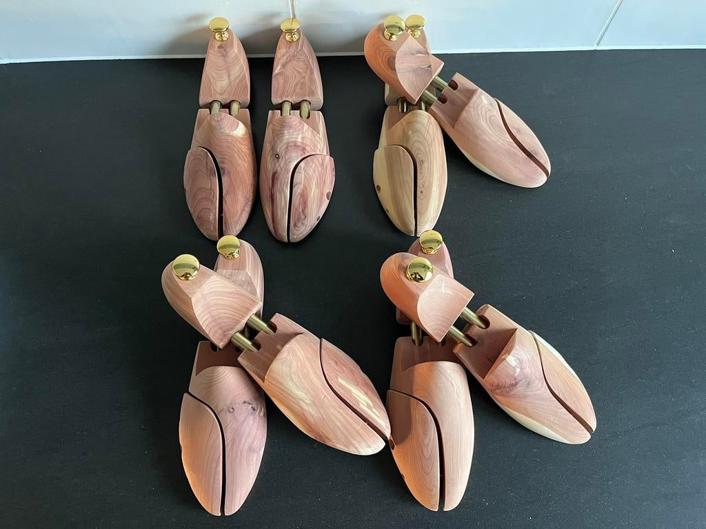 4 paar luxe cederhouten schoenspanners maat 43 nieuw, Bruin, Overige typen, Nieuw, Ophalen of Verzenden