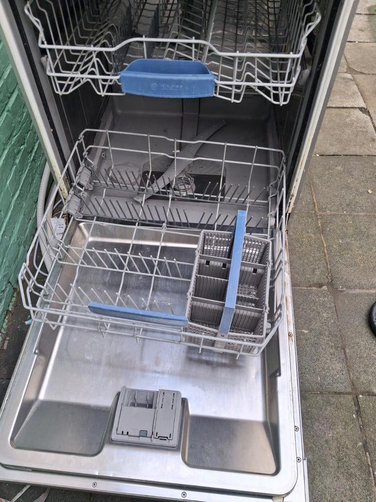 Perfect werkende Bosch vaatwasser. Wegens nieuwe keuken, Elektronische apparatuur, Vaatwasmachines, Ophalen