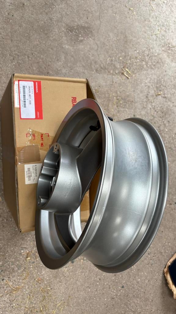 Honda Fjr 400 Silverwing Nos onderdelen, Motos, Enlèvement ou Envoi