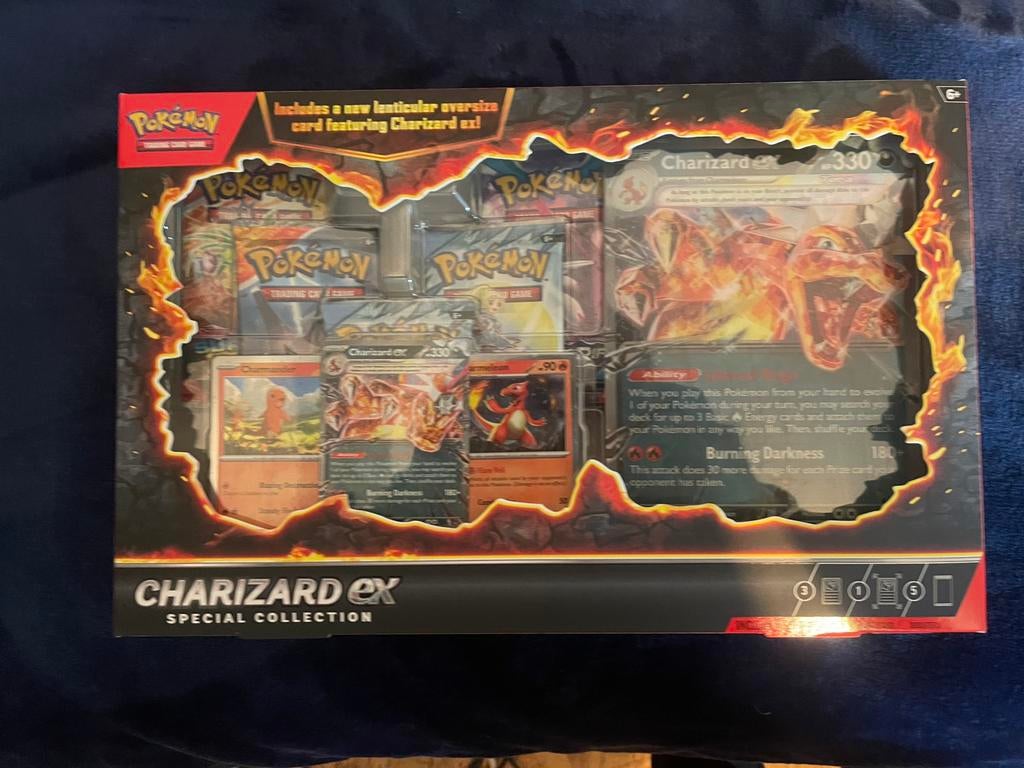 Charizard box sealed, Verzenden, Zo goed als nieuw