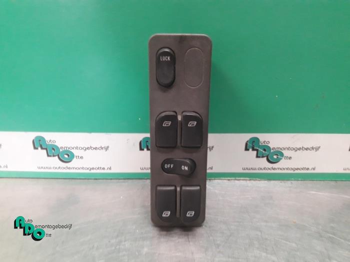 Commutateur vitre électrique d'un Saab 9-3, Autos : Pièces & Accessoires, Tableau de bord & Interrupteurs, Saab, Utilisé, 3 mois de garantie