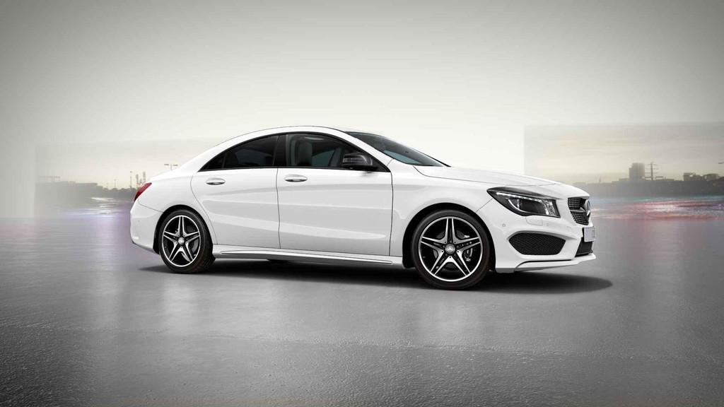 Mercedes-Benz CLA-klasse 180 D Coupé AMG Line | Navigatie |, Auto's, Stof, Gebruikt, Euro 6, Wit