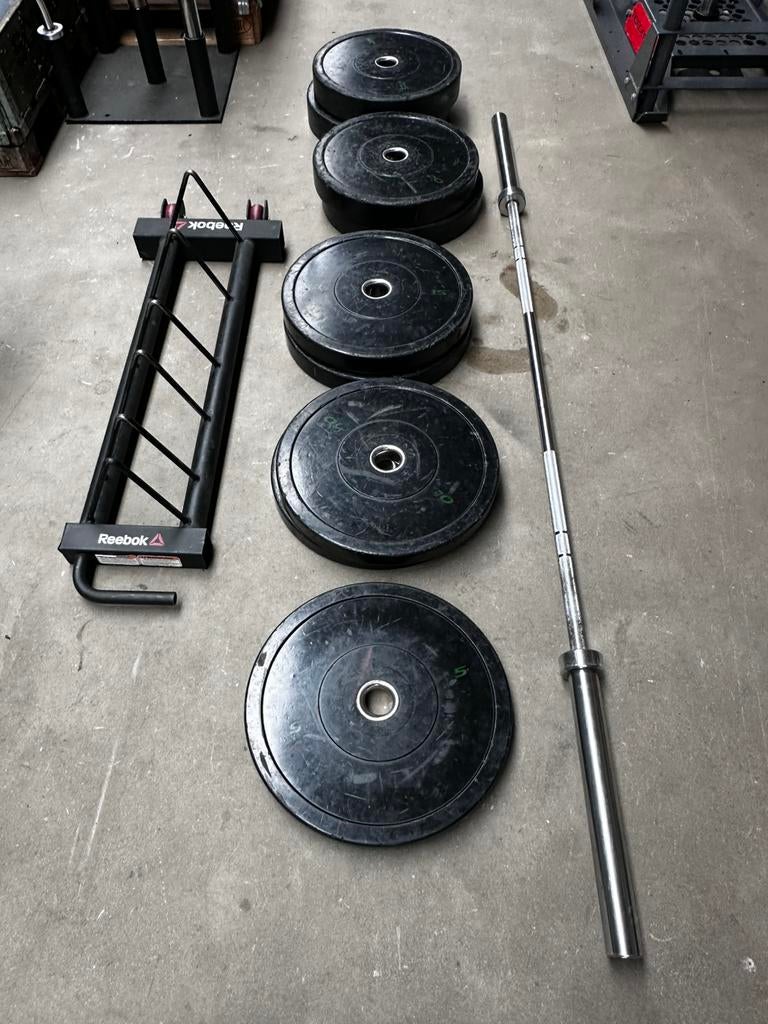 150kg Bumperplates + Olympische Barbell 220cm, Gewichten Rek, Ophalen, Gebruikt, Halterschijven