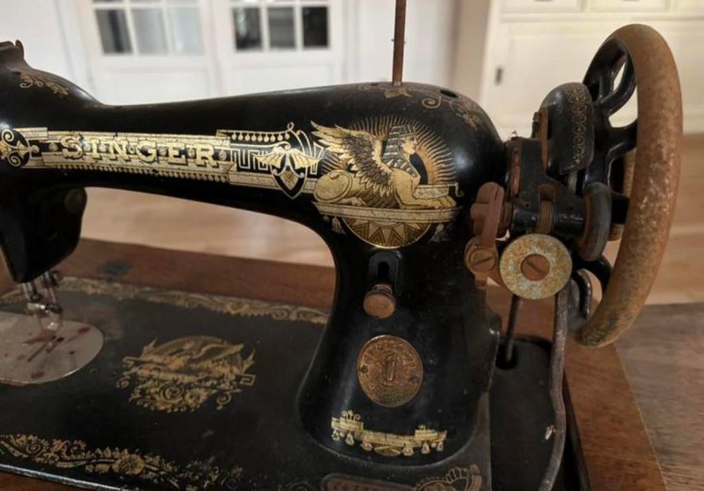 SINGER ancienne machine à coudre, Antiquités & Art, Enlèvement