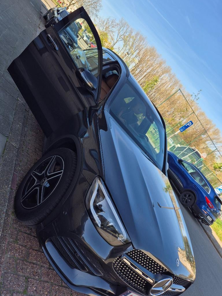 Mercedes glc 200d AMG line / night pakket, Auto's, Euro 6, Zwart, 5 deurs, Particulier
