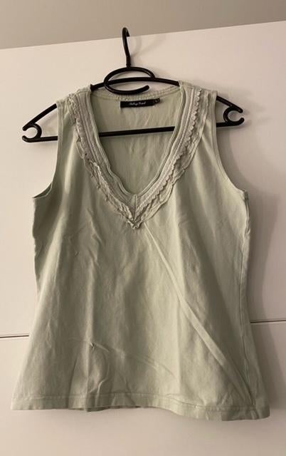 Talking French muntgroen topje, Talking French, Maat 42/44 (L), Ophalen of Verzenden, Zonder mouw