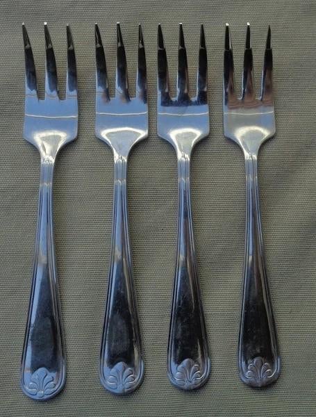 Sola Exclusive Lot de 4 fourchettes à gâteau et à pâtisserie, Envoi, Comme neuf, Inox ou Chrome, Ensemble de couverts