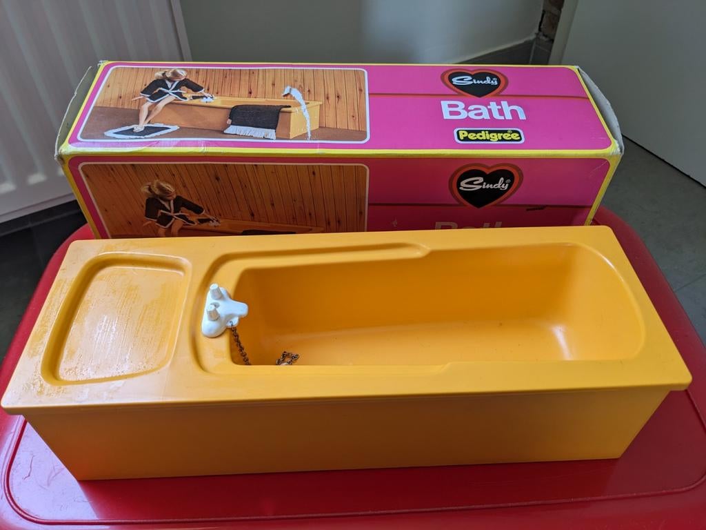 Sindy bad met doos, Verzamelen, Poppen, Ophalen