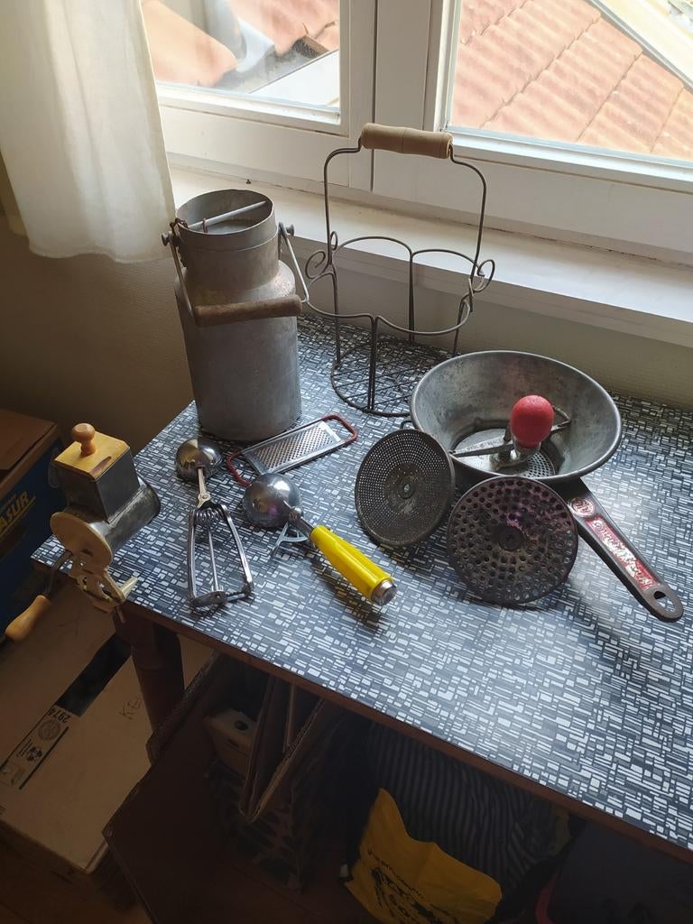 Lot d'ustensiles de ménage rétro, Collections, Rétro, Maison et Meubles, Enlèvement ou Envoi