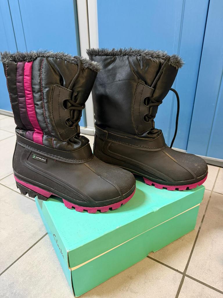 Sneeuwbotten maat 37, Enlèvement, Porté