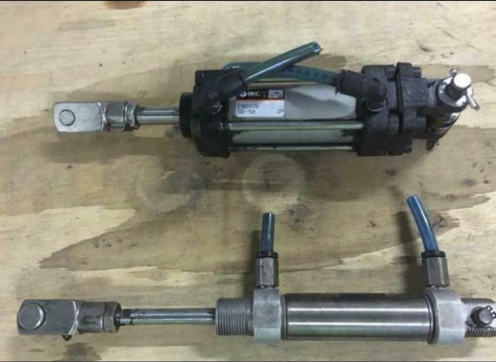 Perslucht cilinder smc en rexroth 5/2 ventiel pneumatisch, Articles professionnels, Machines & Construction | Pièces, Enlèvement