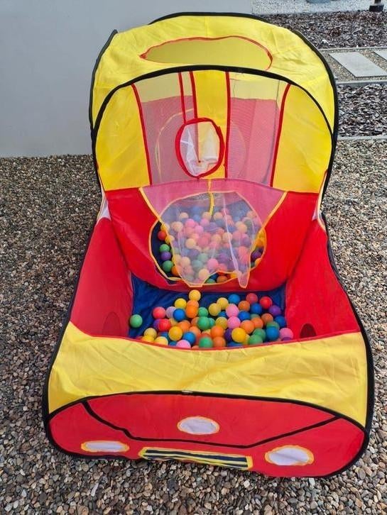 Train tante de jeux avec balles en plastique., Enlèvement, Comme neuf