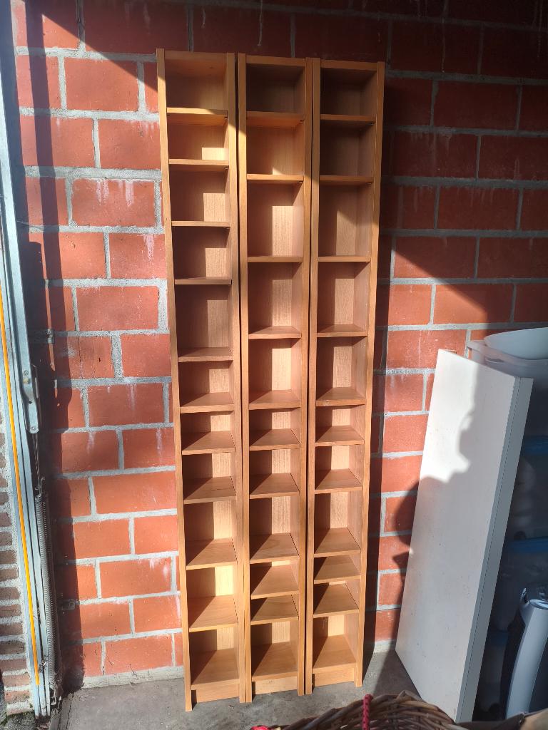 licht bruine wantkast wandmeubel (nog 2 over!) verstelbaar, Ophalen, Met plank(en), Minder dan 50 cm, Gebruikt