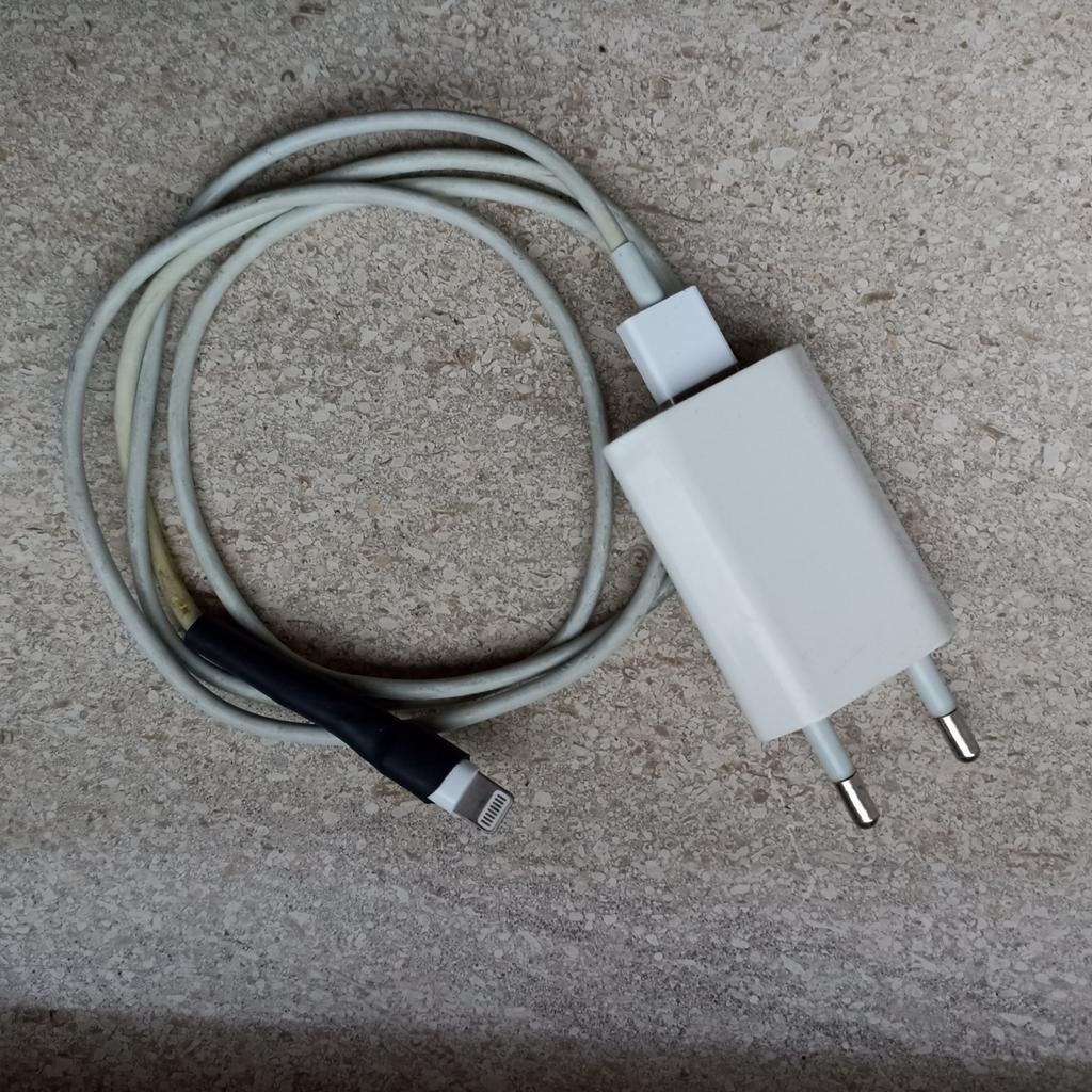 Adaptateur et câble Lightning, Apple original, Enlèvement ou Envoi, Utilisé, Apple iPhone
