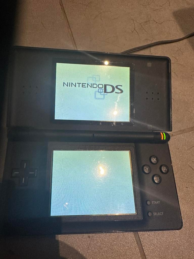 Nintendo ds, Games en Spelcomputers, Spelcomputers | Nintendo DS, Zo goed als nieuw, DS Original of Phat, Zwart, Ophalen