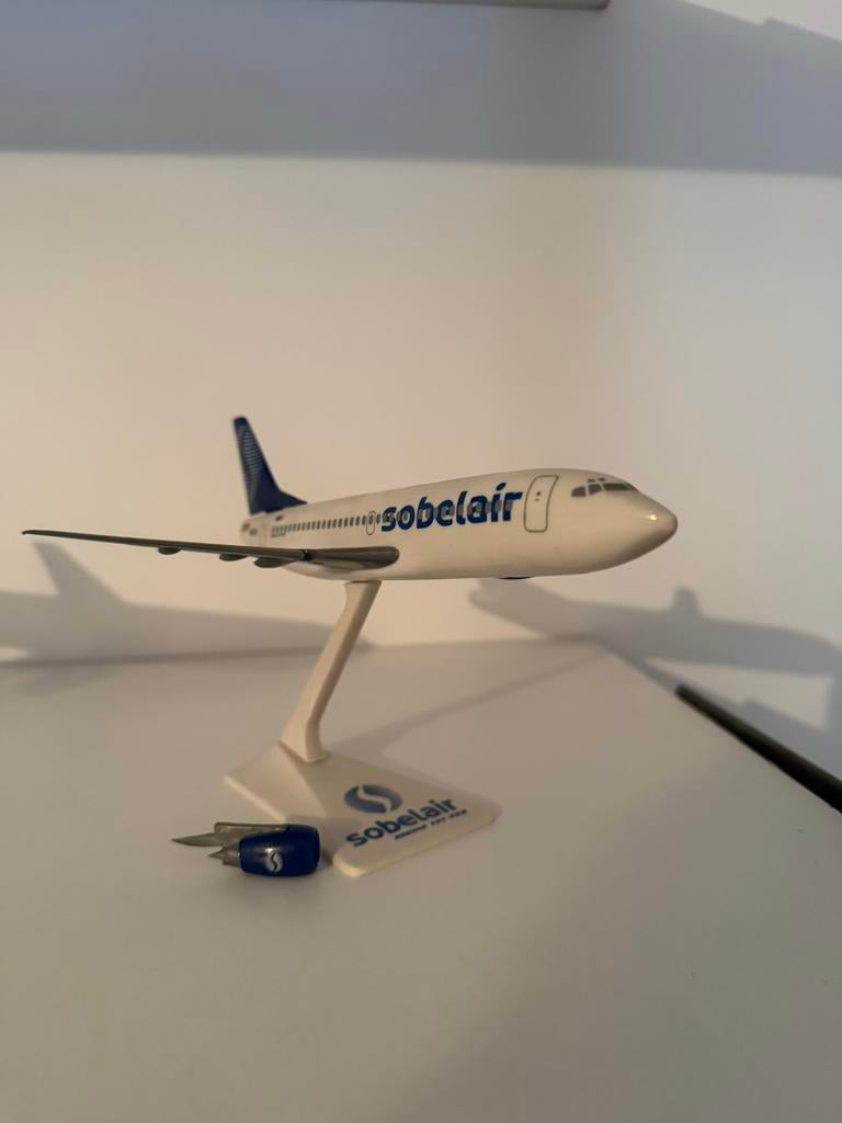 Sobelair Airbus A320/A321 modèle réduit avec support, Collections, Aviation, Utilisé, Modèle réduit, Enlèvement