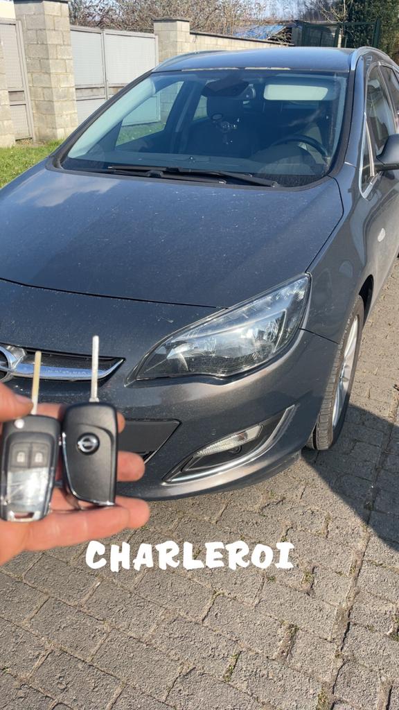 Opel dubbele sleutel, Ophalen