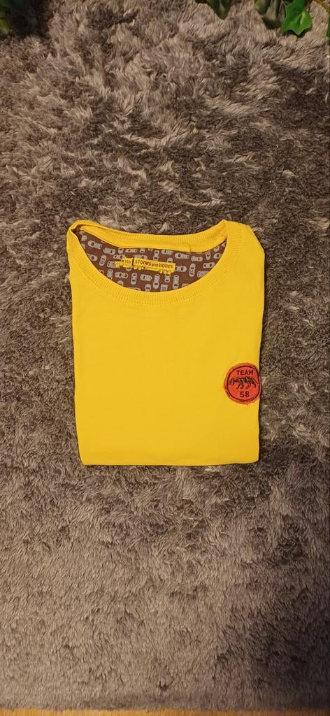 T-shirt Stones and Bones taille 116, Enfants & Bébés, Garçon, Chemise ou À manches longues, Comme neuf, Enlèvement