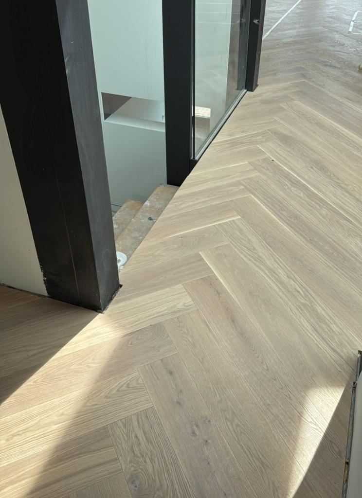 VISGRAAT Eiken vol massief parket 100x13x1,5 cm,4 mm toplaag, Doe-het-zelf en Bouw, Vloerdelen en Plavuizen, 50 tot 150 cm, Nieuw