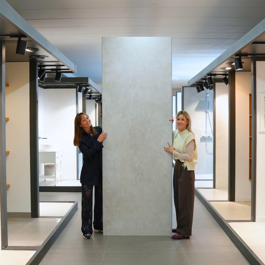 Kunststof wandpaneel/douchepaneel. Licht grijs, Ophalen, Nieuw, Overige materialen, 20 tot 50 mm