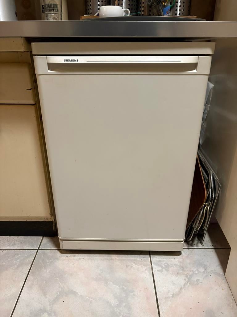 Frigo Siemens, Electroménager, Réfrigérateurs & Frigos, Classe énergétique A ou plus économe, Enlèvement, 45 à 60 cm, Moins de 85 cm