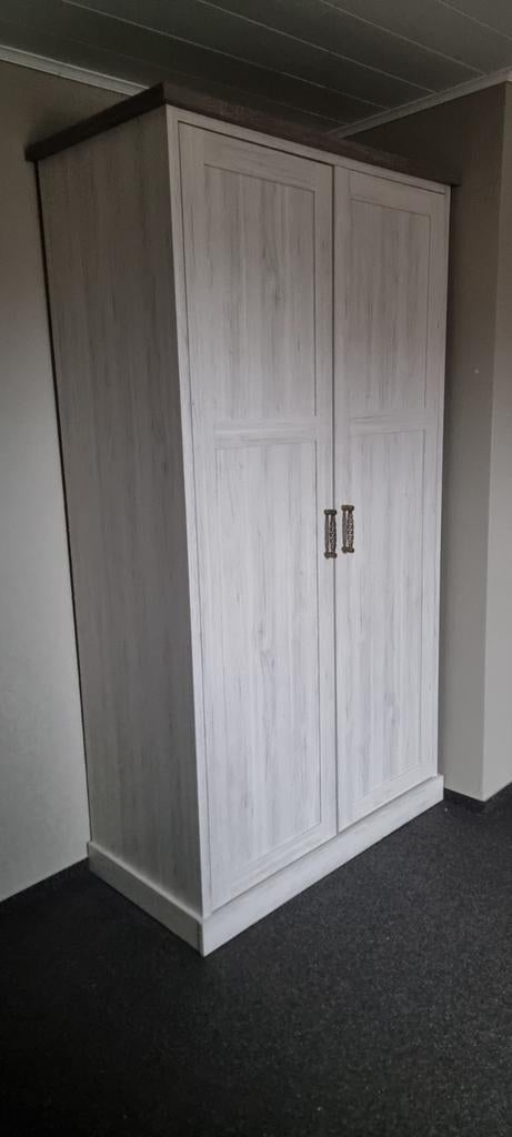 Kast en 1 person bed, Ophalen