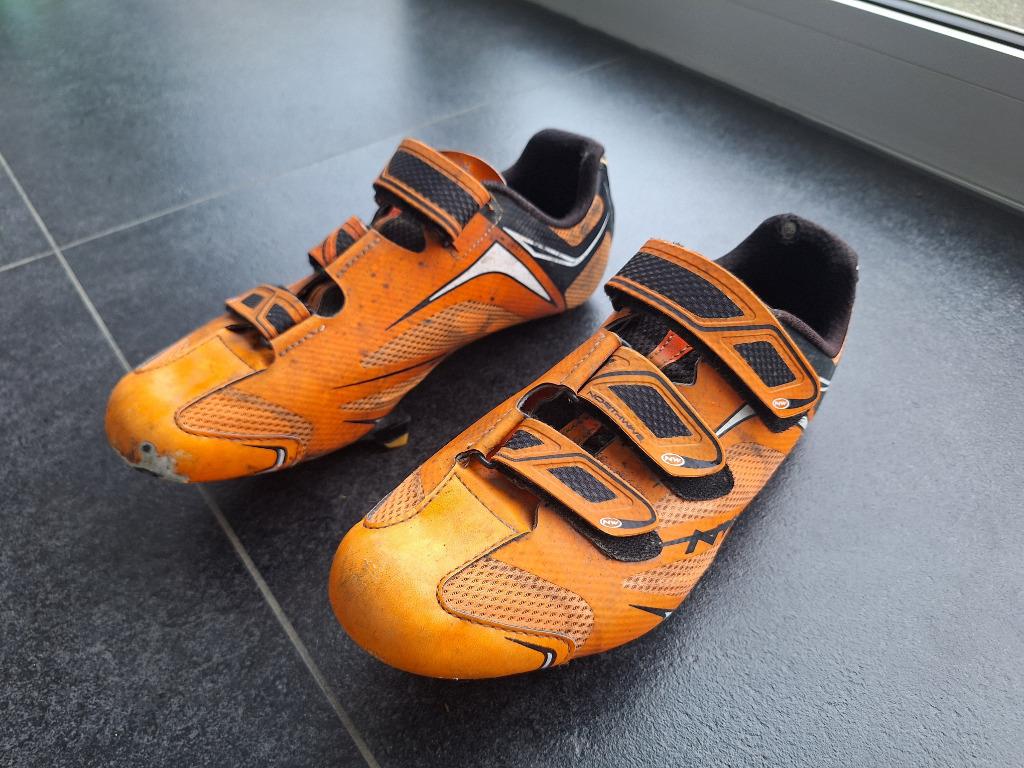 Chaussures de vélo Northwave taille 43 SPD, Vélos & Vélomoteurs, Enlèvement ou Envoi, M, Utilisé, Chaussures