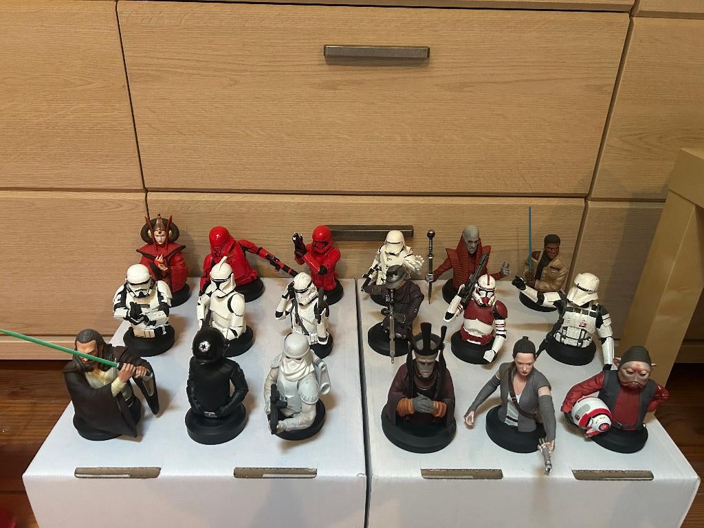 45 bustes Star Wars - Altaya + Fascicules + livres, Verzamelen, Star Wars, Gebruikt, Beeldje of Buste, Ophalen