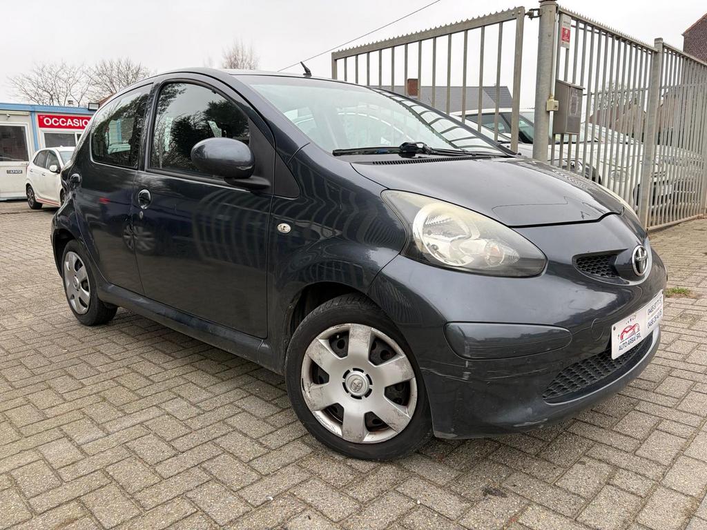 Toyota Aygo Aygo 1.0i VVT-i Blue, Stof, 50 kW, Zwart, Elektrische ramen