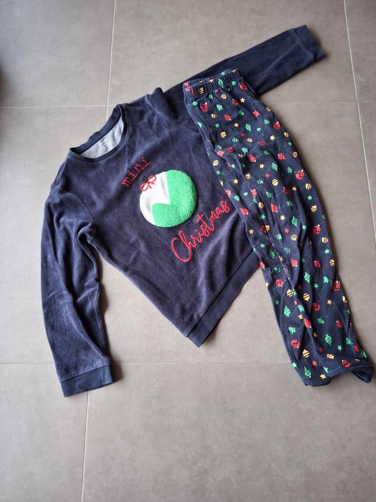 Kerstpyjama kiabi 10 jaar, Ophalen