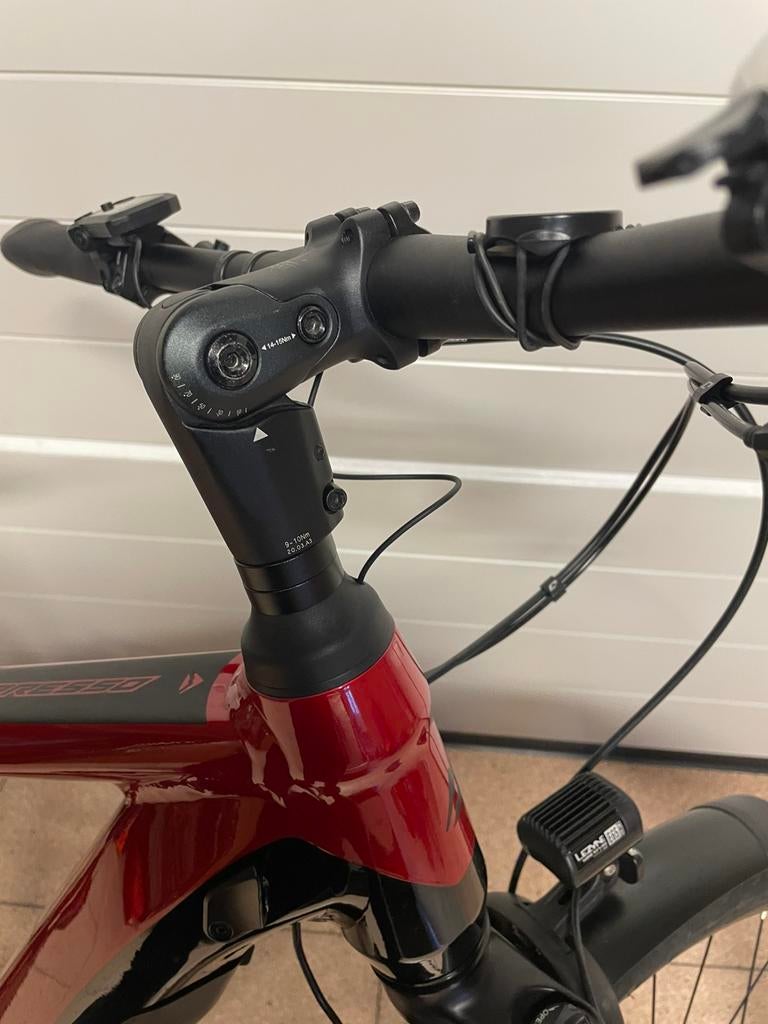 Merida eSpresso ep8 Shimano metal rood met  zwarte accenten., Fietsen en Brommers, Elektrische fietsen, Zo goed als nieuw, 51 tot 55 cm