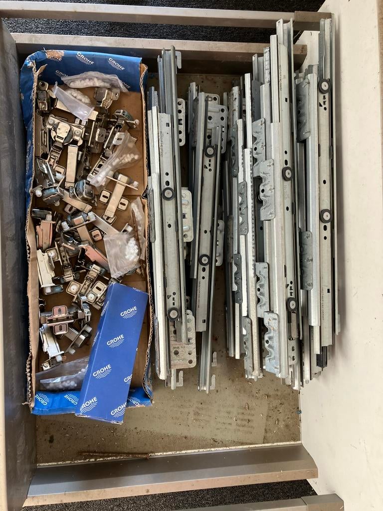 18x Ladegeleider 60 & 40kg softclose van het merk Hettich., Ophalen, Zo goed als nieuw, Overige typen