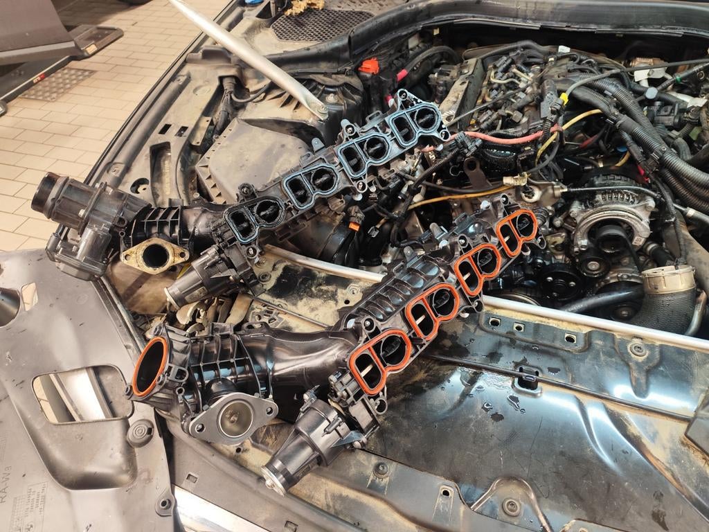 Mécanicien BMW et autres marques — Entretien & Réparation », Offres d'emploi