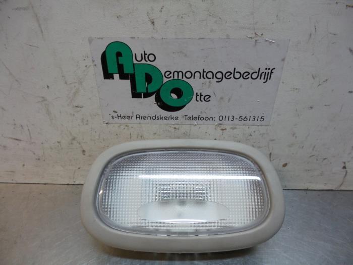 Eclairage intérieur arrière d'un Jeep Cherokee, Autos : Pièces & Accessoires, Jeep, -, Utilisé, -