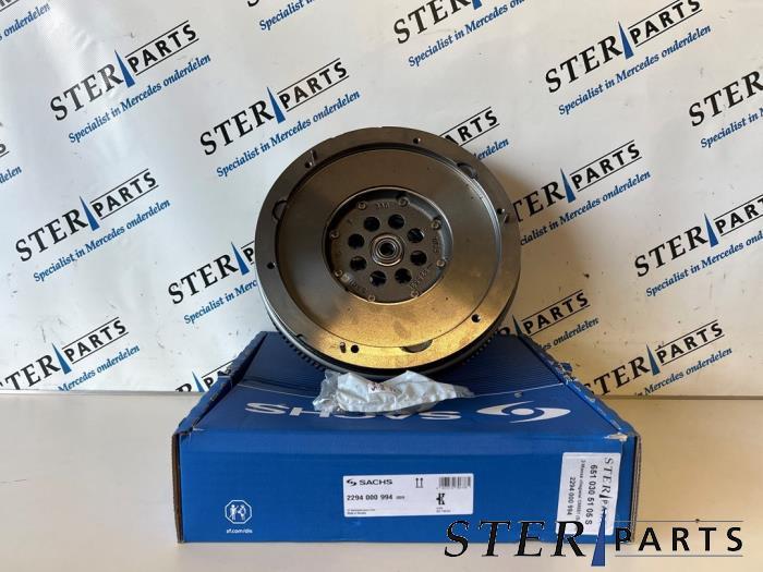 Volant d'inertie masse double d'un Mercedes Sprinter, Neuf, -, -, Enlèvement ou Envoi