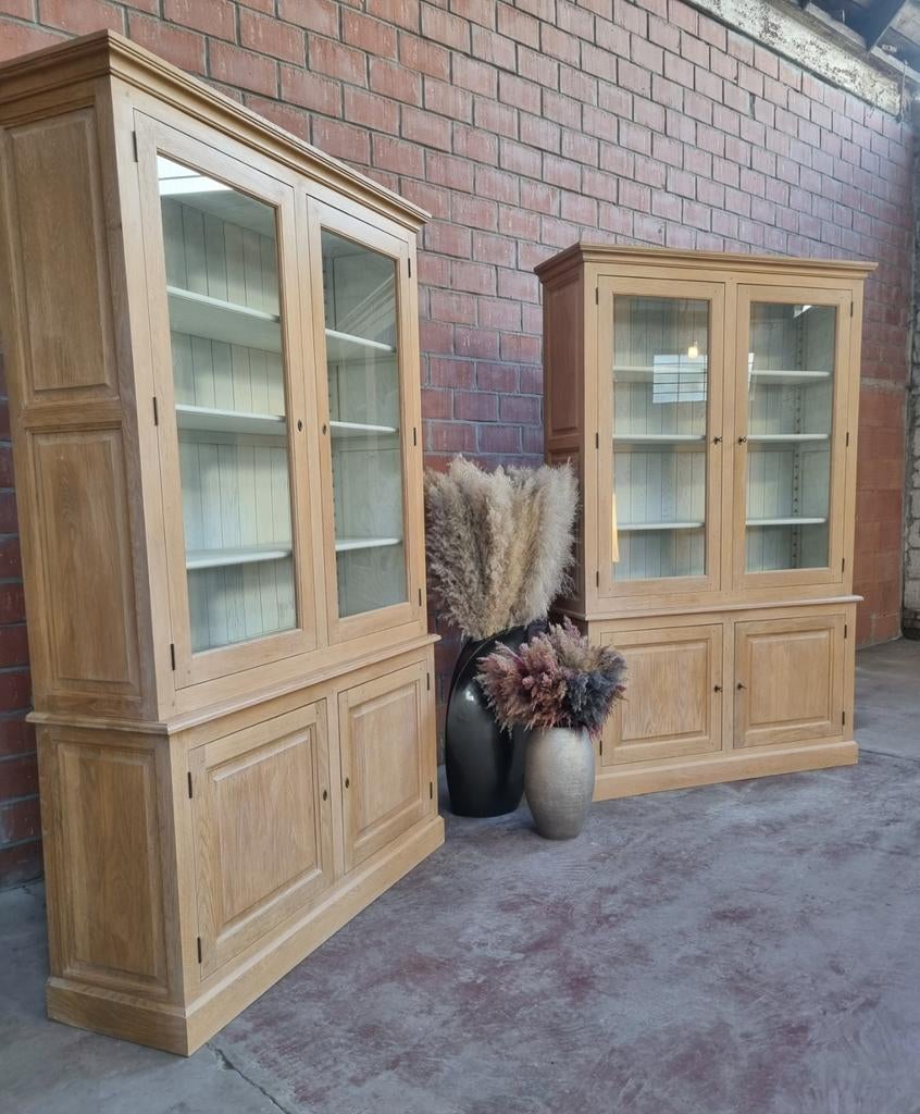 2x eiken buffetkast/vitrinekast art:94/26