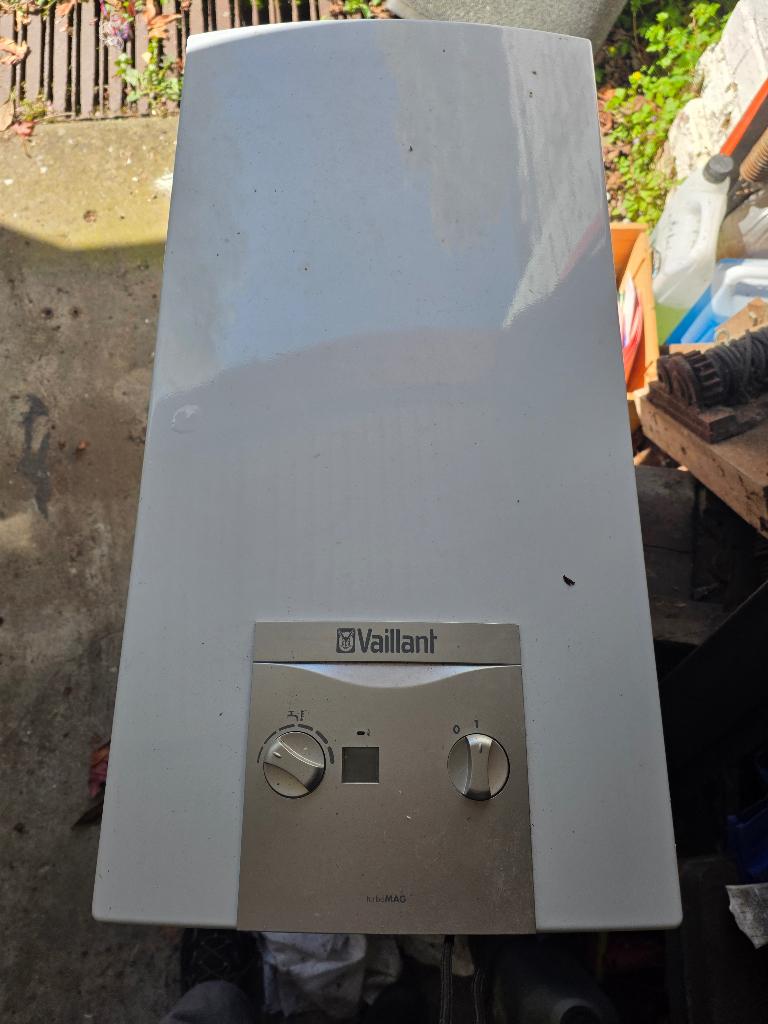 chauffe eau vaillant Turbomax 14l, Bricolage & Construction, Chauffe-eau & Boilers, Enlèvement, Utilisé, Gaz naturel, Chauffe-eau