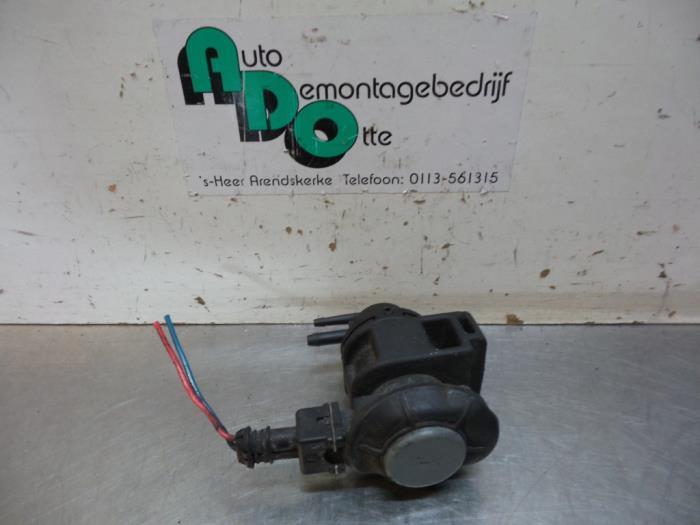 Soupape vide d'un Nissan NV200, -, 3 mois de garantie, Utilisé, -