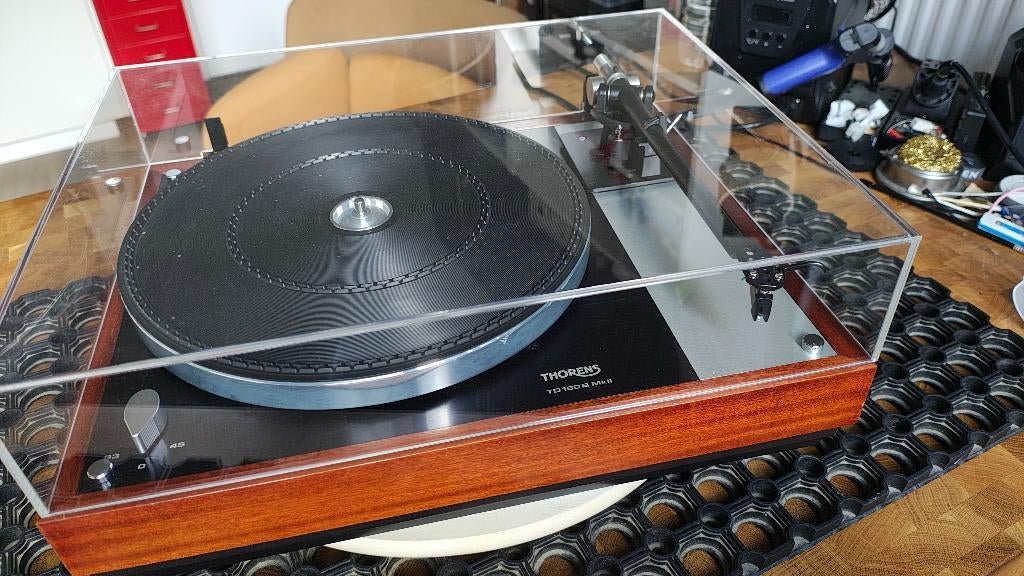 Thorens TD160B MkII avec bras de lecture Rega, Enlèvement, Comme neuf, Tourne-disque, Thorens