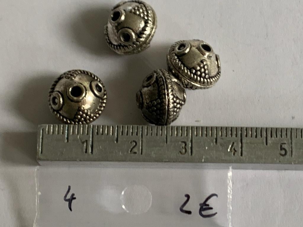 4 metalen kralen, Enlèvement ou Envoi, Neuf, Perle