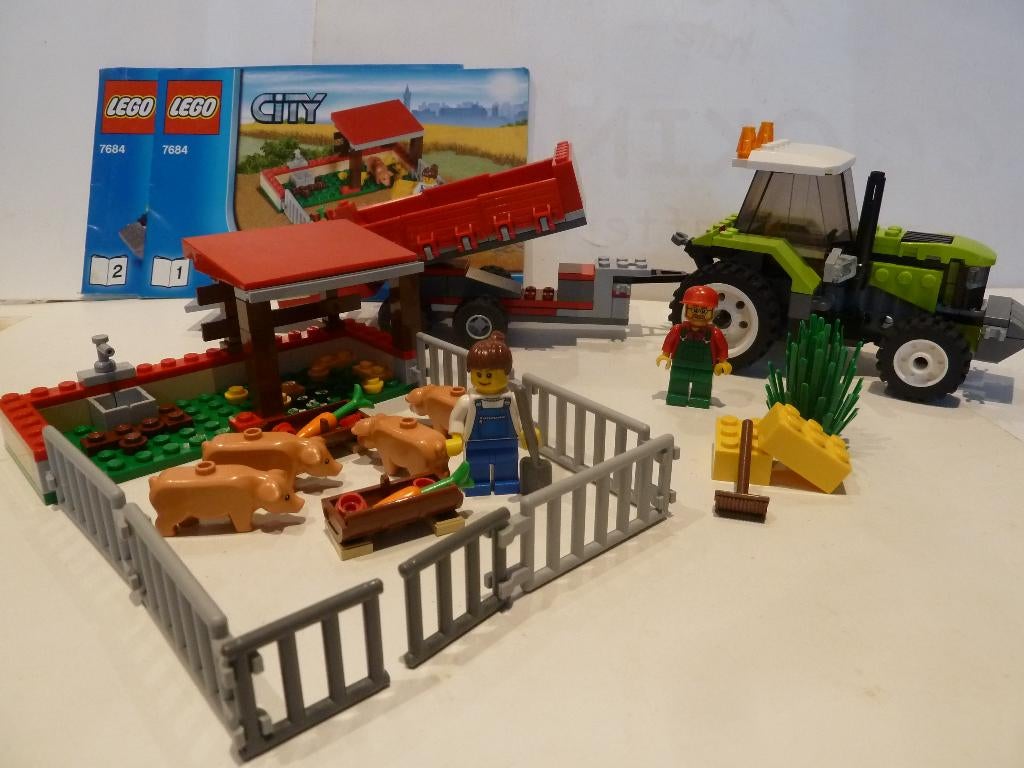 Lego City Farm 7684 Pig Farm & Tractor, Kinderen en Baby's, Ophalen of Verzenden, Zo goed als nieuw, Complete set, Lego