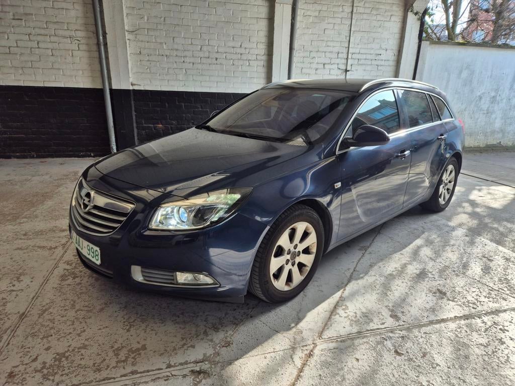 OPEL INSIGNIA 1.6i, Autos, Opel, Cuir, Euro 5, Achat, Entreprise