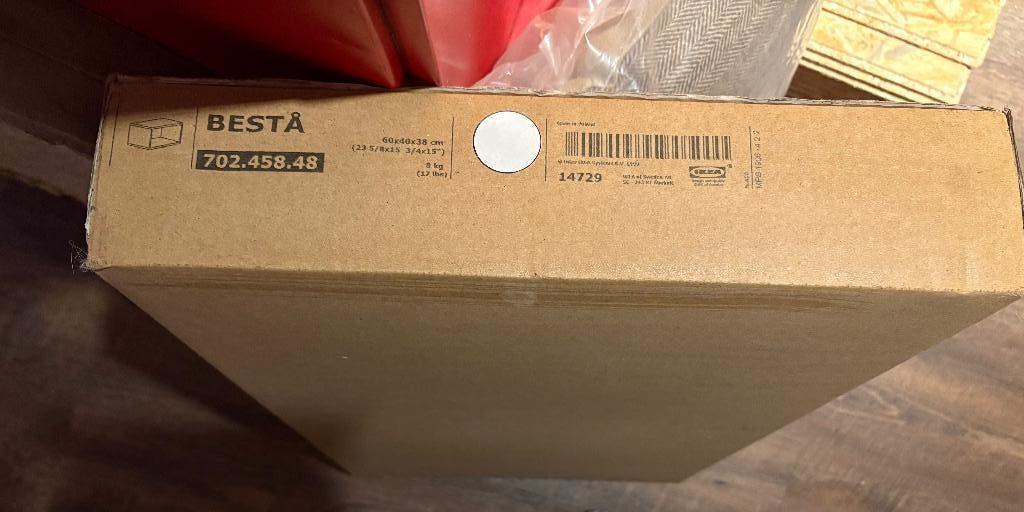 BESTA IKEA, Enlèvement, Neuf